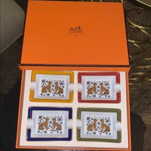 Ashtray, set of 4